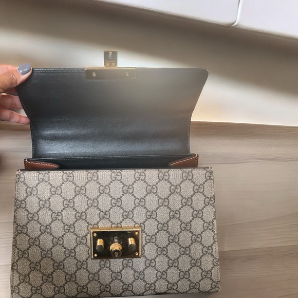 Gucci Supreme Padlock Bag - Picture 4 of 10